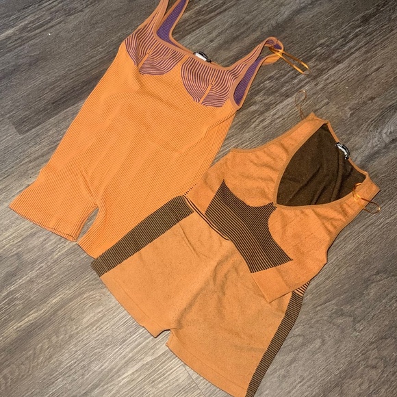 Zara two piece & bodysuit - Picture 6 of 9